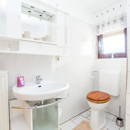 In Nahe Kellerwald Apartman *